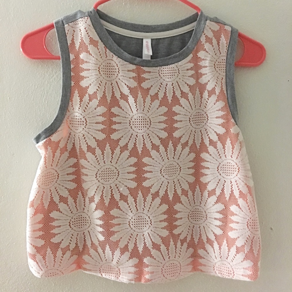 Floral Tank 🌸 Xhilaration size Medium